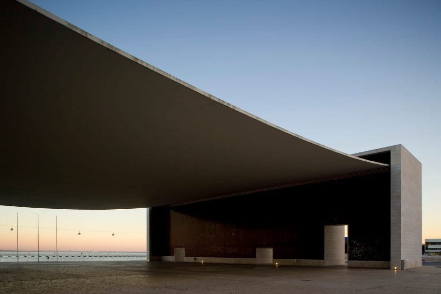 Foto de Alvaro Siza | Pavilhão de Portugal na Expo'98, Lisboa.