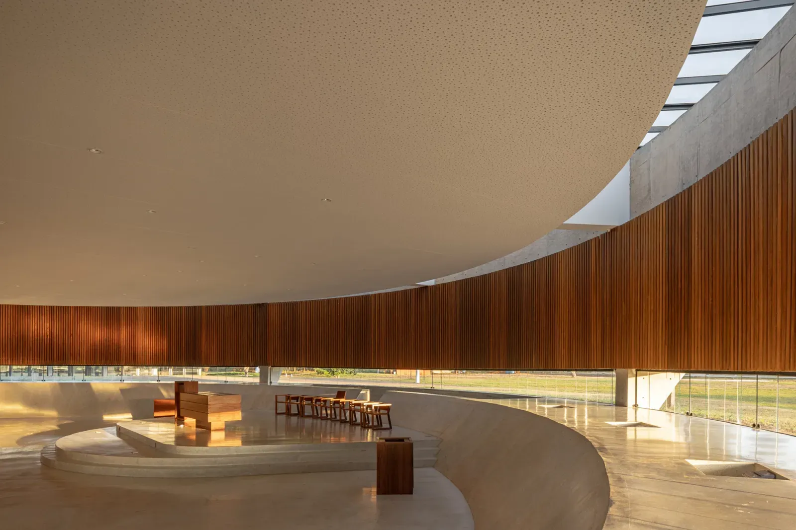 Igreja da Sagrada Família de Brasília, Brasil.
