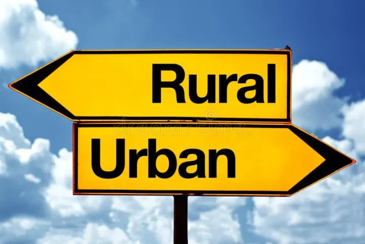 Foto de placa com diferenças entre Imóvel Urbano e Rural