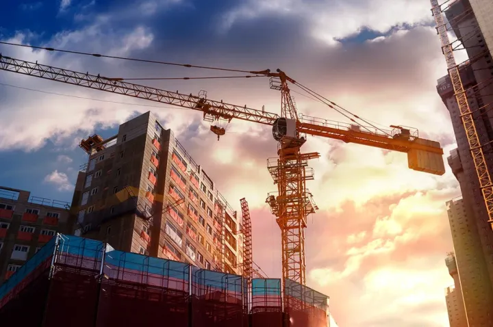 Imagem de edifício em construção.
